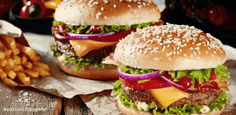 2× hamburger + hranolky (200 g)
