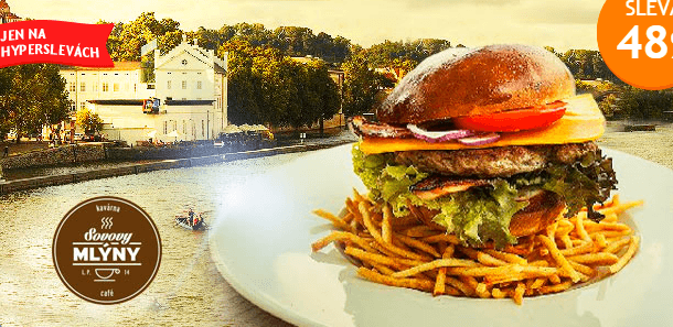 MAXI BURGER s masem, hranolky