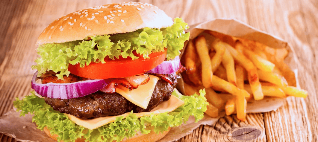Burger + hranolky