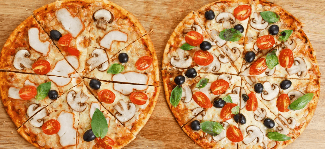 2 libovolné pizzy o průměru 32 cm