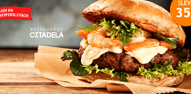 Obří burger + hranolky + cola