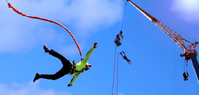 Extrémní bungee jumping
