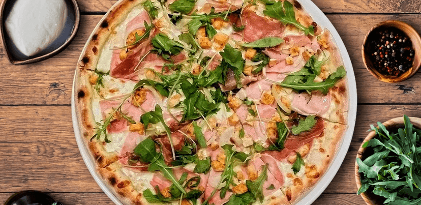 2× pizza dle výběru s rozvozem
