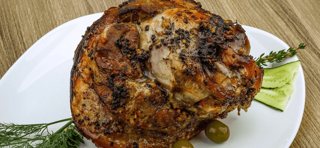 2 kg pečeného vepřového kolena 