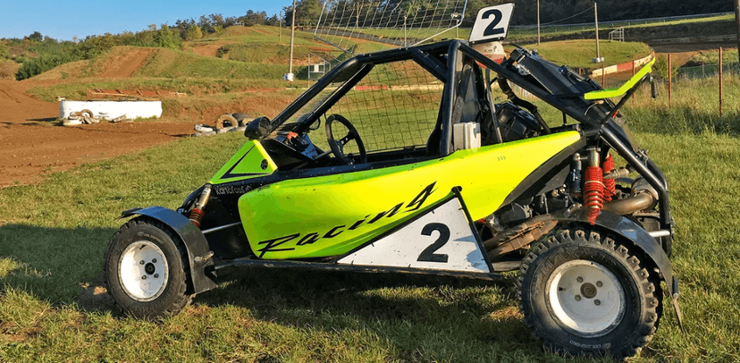 Jízda v závodní buggy