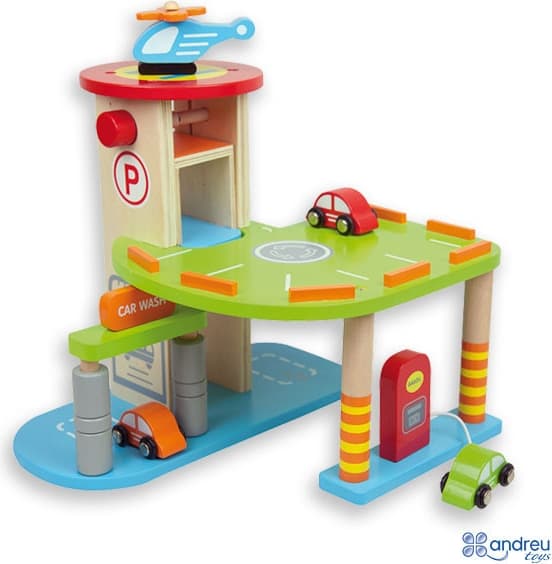 Garáž s bohatým příslušenstvím