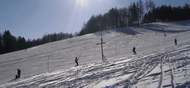 Celodenní skipas do ski centra OAZA