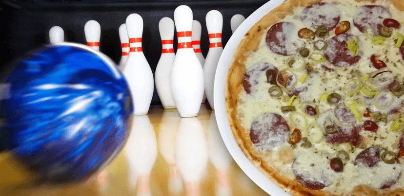 Hodina bowlingu a 2 křupavé pizzy