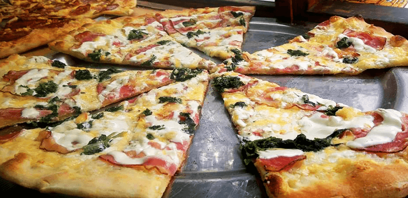 Křupavá pizza s sebou dle výběru