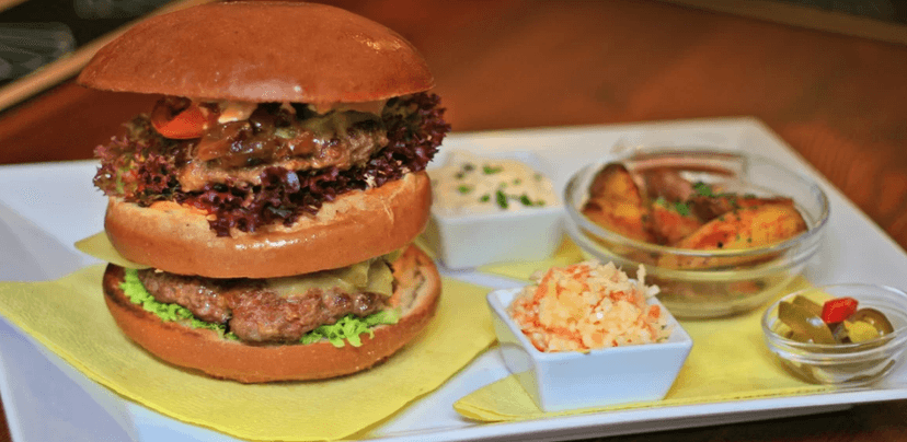 300g Megamastodont burger 
