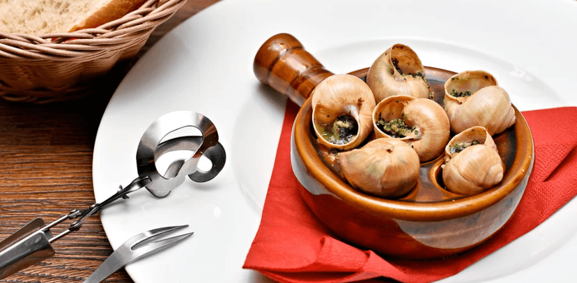 Francouzské menu: šneci, cibulačka, kachna
