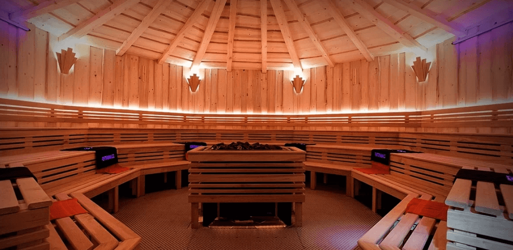 3 hodiny ceremoniálů v sauna aréně