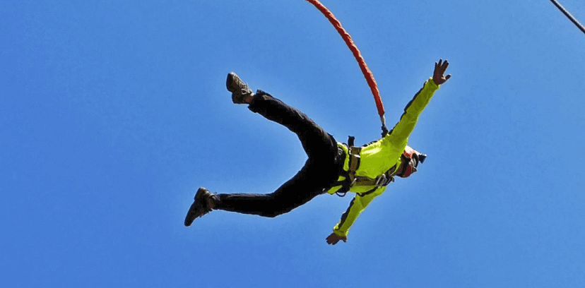 Bungee katapult – leťte až do výšky 36 metrů
