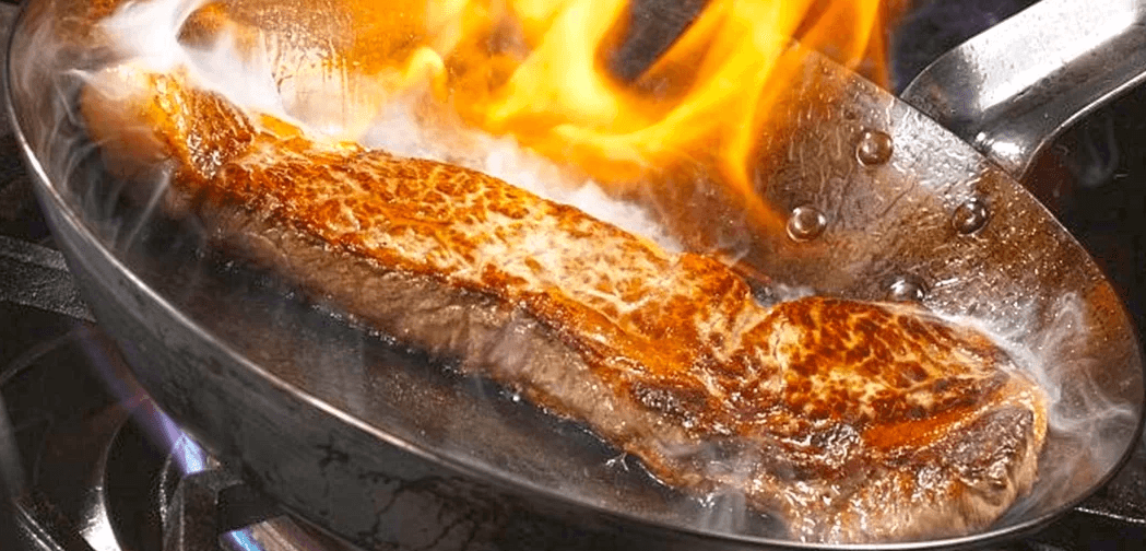 Flambované steaky z krkovičky nebo kuřecího pro 2