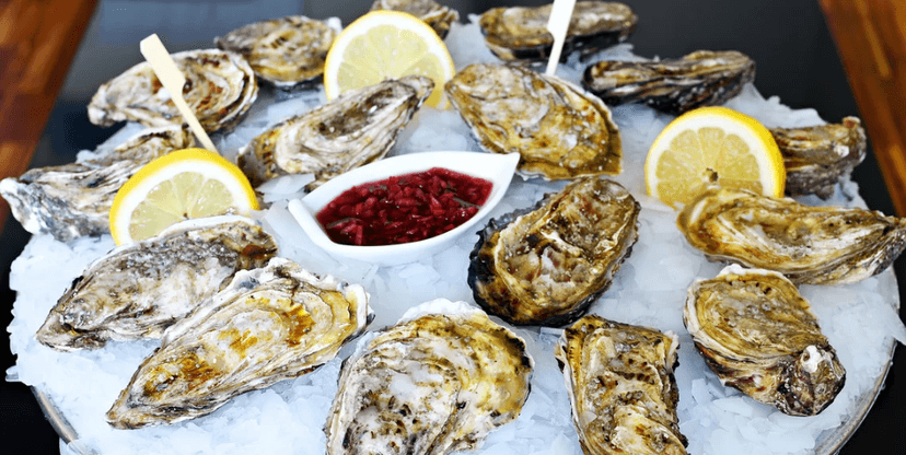 Delikatesa z Normandie - ústřice s citronem 