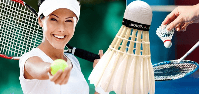 Hodina badmintonu v hale