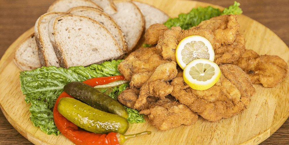 150 g zvěřinových a 150 g vepřových řízečků