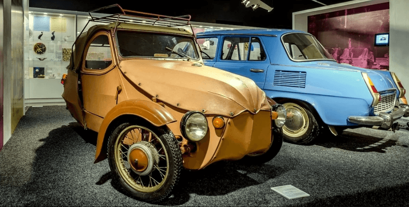 Vstup do Retromusea a Galerie výtvarného umění