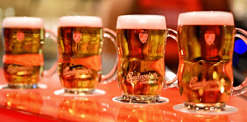 4 orosené půllitry tankového Budvaru