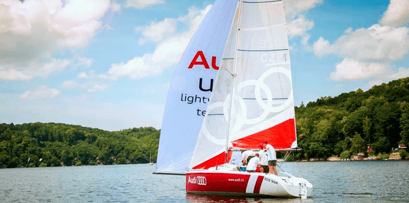 Plavba na lodi Audi až pro 4 osoby