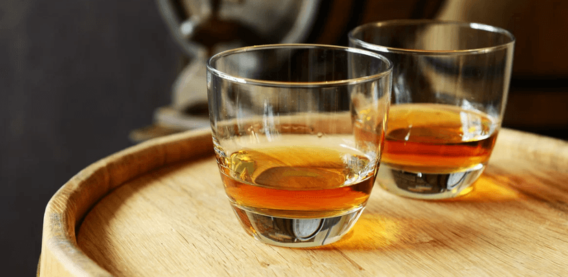 Degustace špičkových rumů ve stylovém podniku