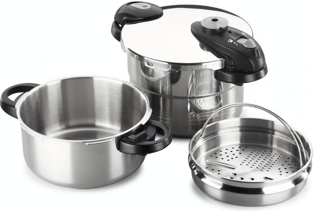 2 tlakové nádoby Fagor, 6+4 l. + pařák