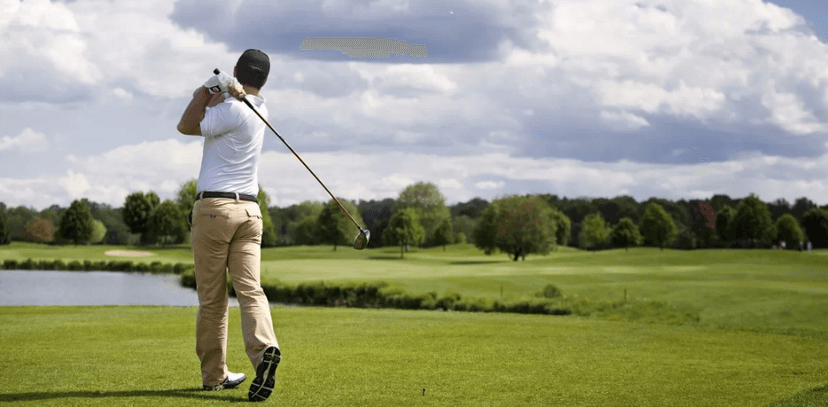 Celodenní vstup (fee) na golfové hřiště
