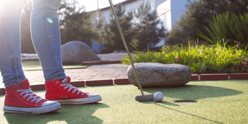 Dvě hodiny minigolfu pro dva