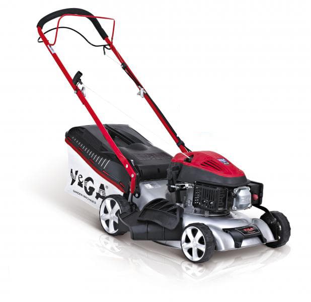Benzínová sekačka s pojezdem VeGA 424