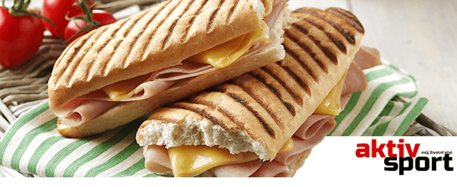 Vynikající panini, džus a espresso