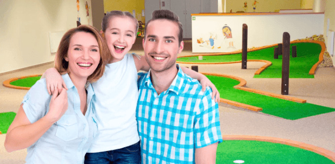 Hodinový vstup na Adventure golf pro 2