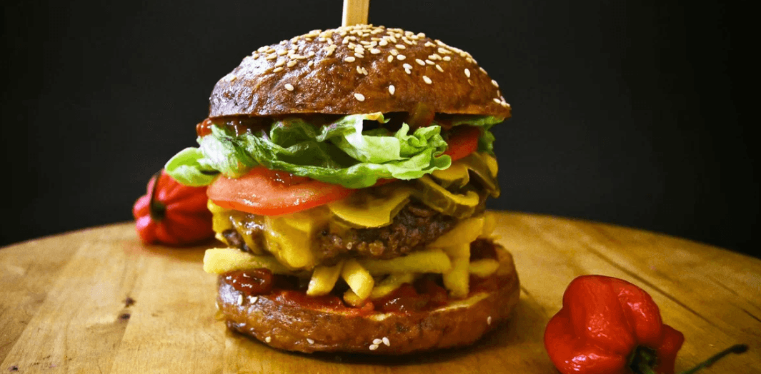 Food Factory burger a hranolky