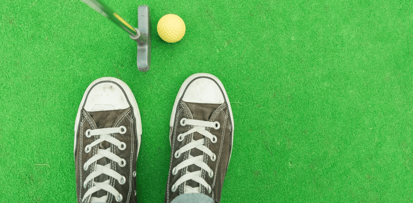 Hodinová hra adventure golfu pro dva