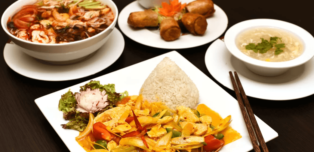 Polední vietnamské menu