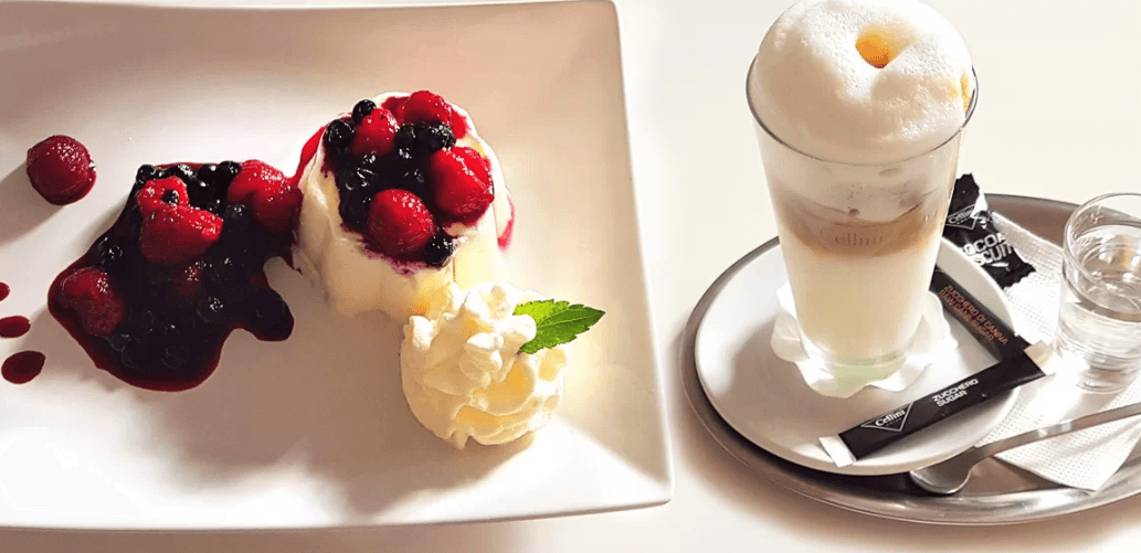 Lahodná panna cotta & ledová káva