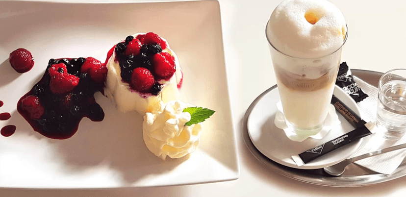 Lahodná panna cotta & ledová káva