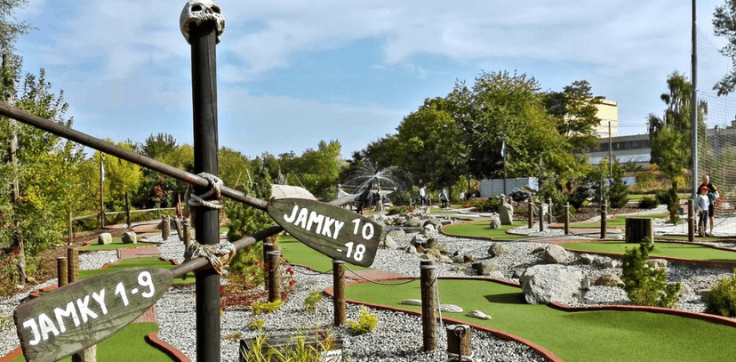 1 hra minigolfu pro dítě do 14,99 let