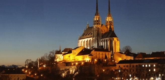 Noc pro 2 osoby v hotelu v centru Brna