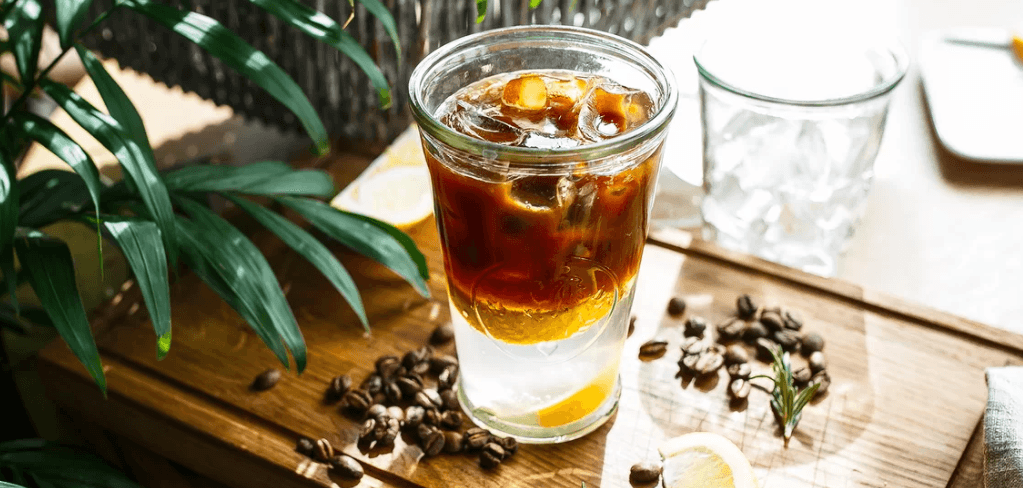 Silné espresso z kávy Nordbeans s tonikem