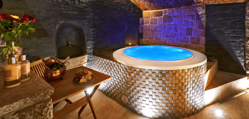 Privátní wellness s lahví sektu až pro 4