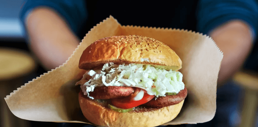 1× velký drůbeží burger se zeleninou