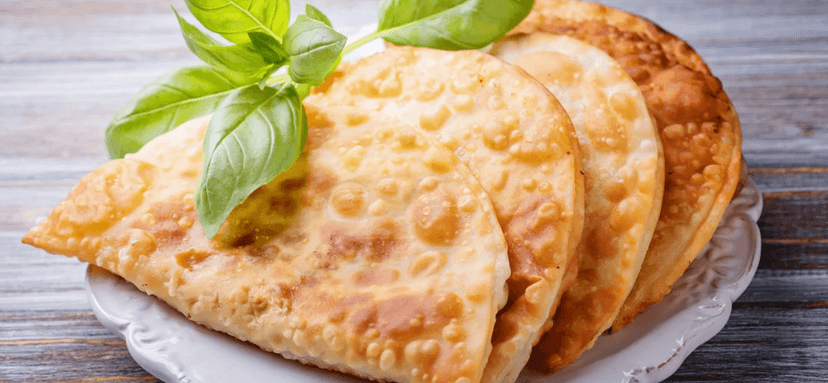 1× gruzínské čebureky + 1× půllitr piva Svijany 11