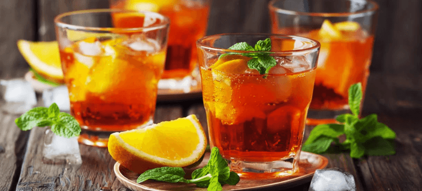 Dva drinky Aperol Spritz