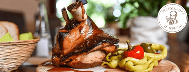 Vepřové pečené koleno (cca 1400g)
