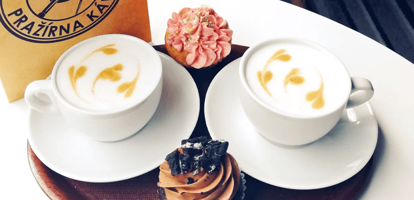 2× káva espresso, ristretto nebo lungo