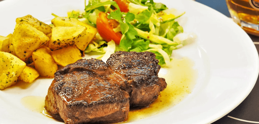 Carpaccio z marinované řepy, rumpsteak pro 2