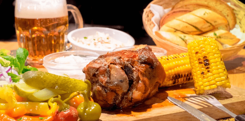 2× 750 g vepřového kolena + 2× 0,5 l piva 
