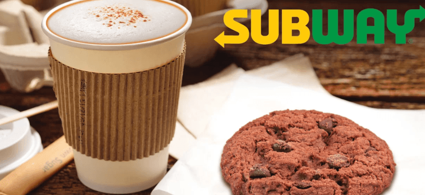 Voňavé latte macchiato a cookie dle výběru