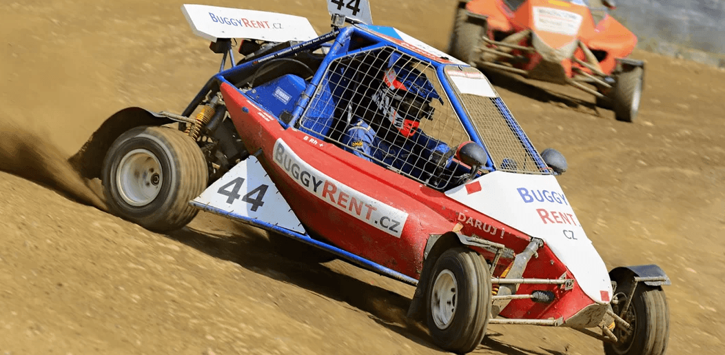 Adrenalinová jízda v závodní buggy