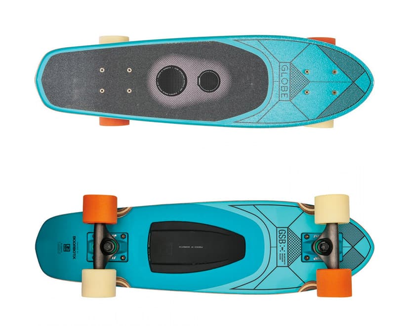Longboard s integrovaným BT reproduktorem